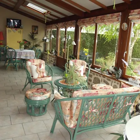 D'hotes La Poudriere 阿尔让唐